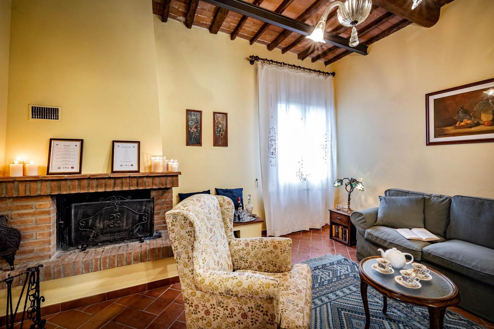 Casale Il Fontanellino - Country House Near Florence San Miniato Exterior photo